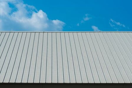 Tôle en acier pour toiture - bâtiment industriel