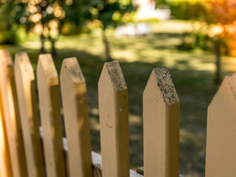 Pourquoi choisir le portail coulissant en bois ?